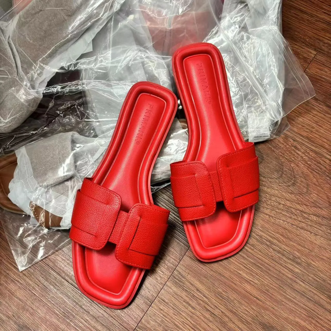 欧美品牌舒适一字面女鞋皮面休闲潮流圆头女拖鞋