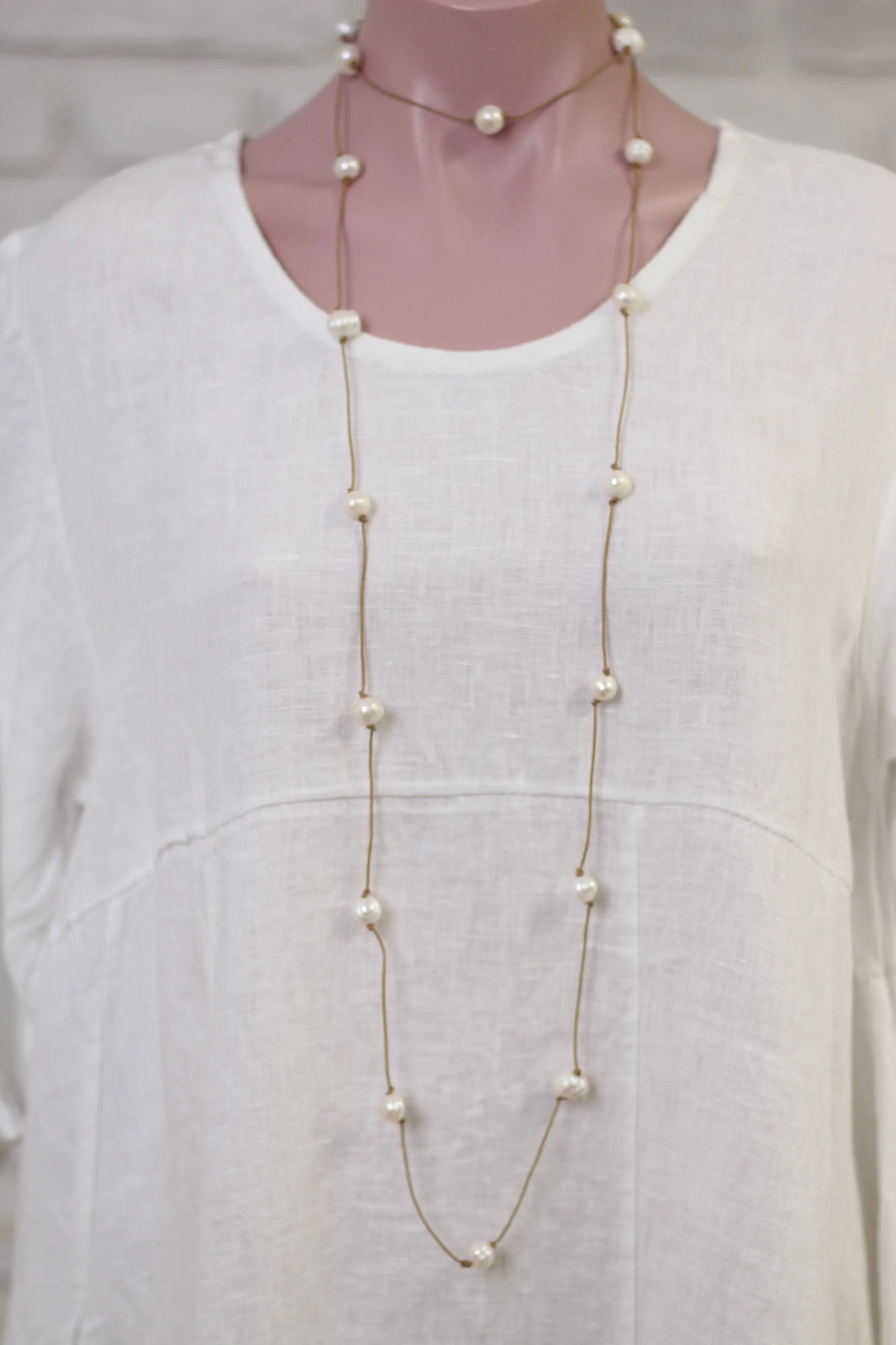 Zarina Pearl Necklace