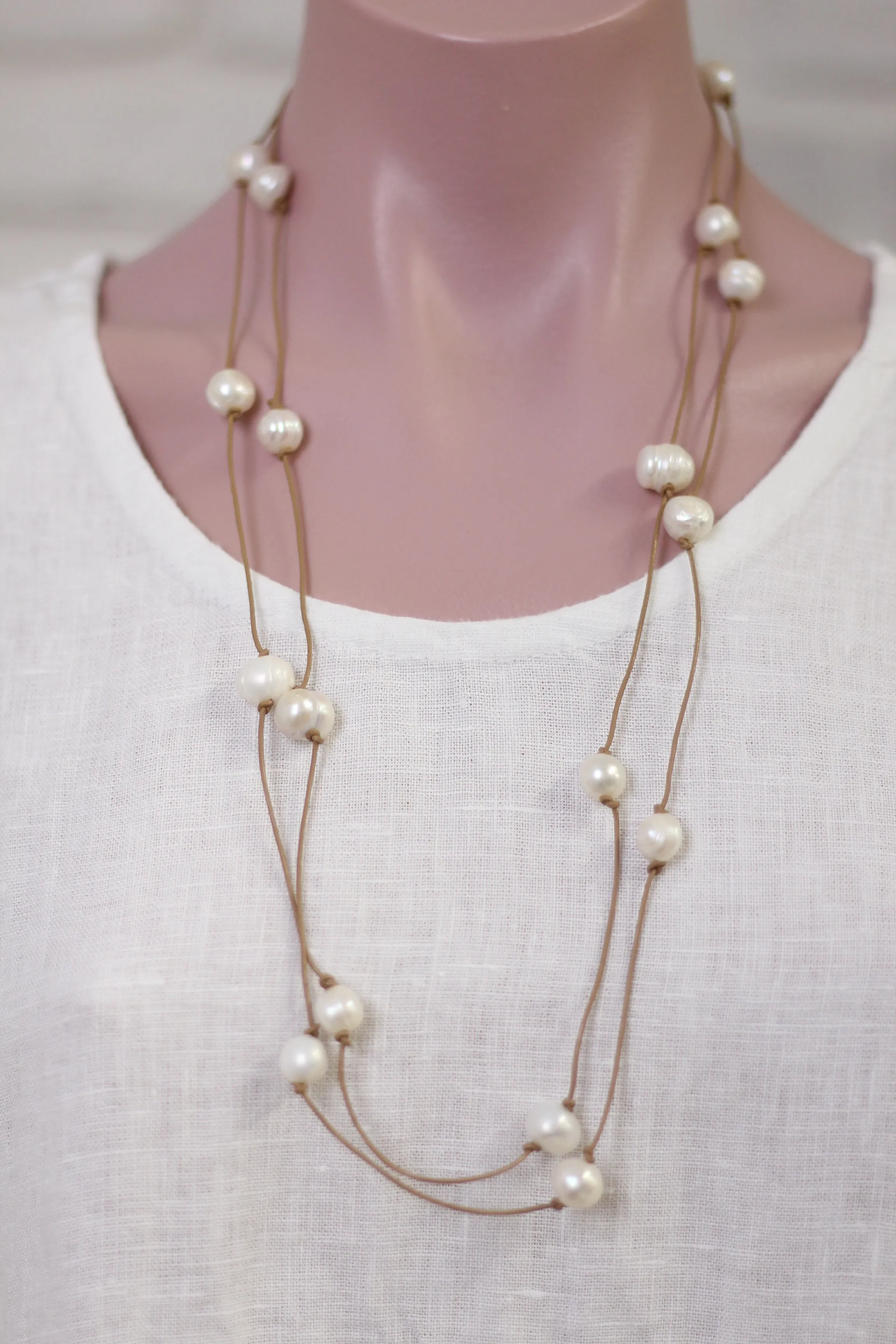 Zarina Pearl Necklace