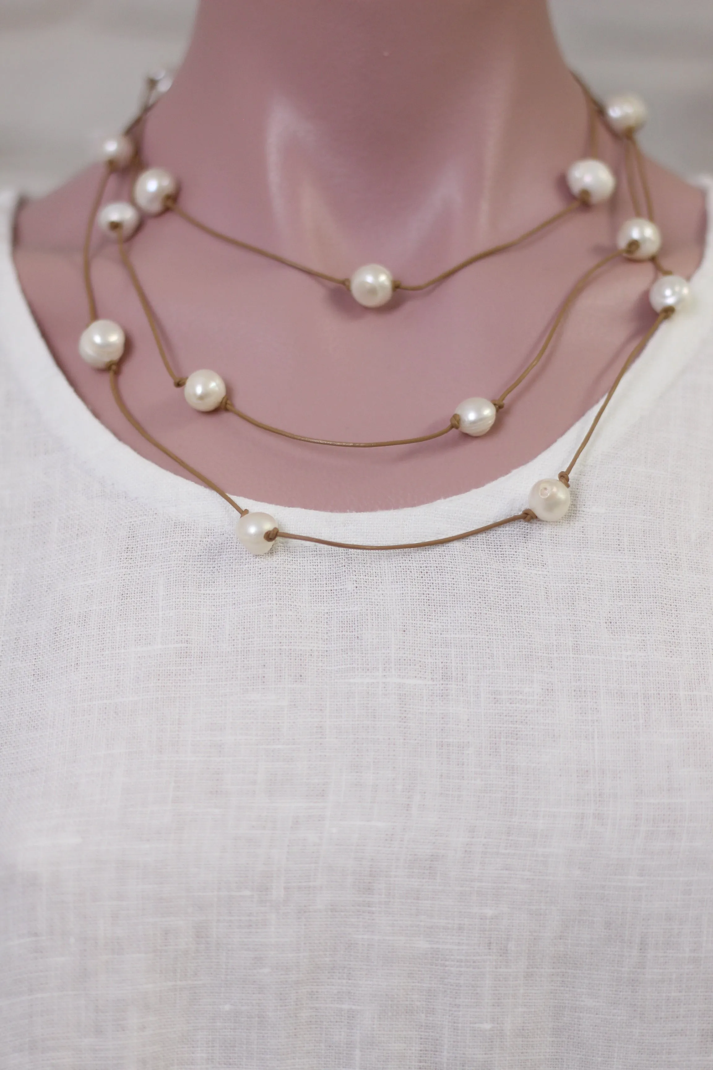Zarina Pearl Necklace